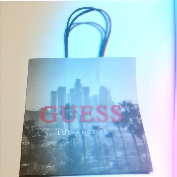 Dior, Swarovski, Oliver peoples, Oakley and Guess Gift Bags - Picture 7 of 9